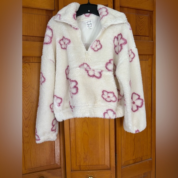 Macy's Sweaters - Macy’s Cozy Cream Sherpa Pullover with Pink Floral Print